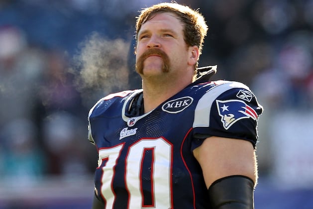 Patriots Inactives: Jones, Mankins in