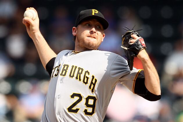 Twins, Free Agent Pitcher Kevin Correia Agree to 2-Year Deal