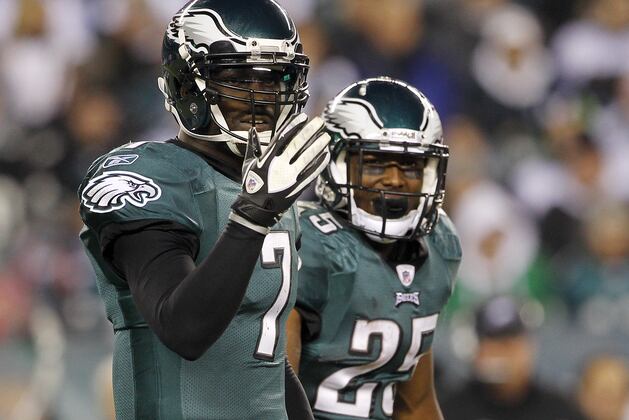 QB Vick, RB McCoy Back at Practice