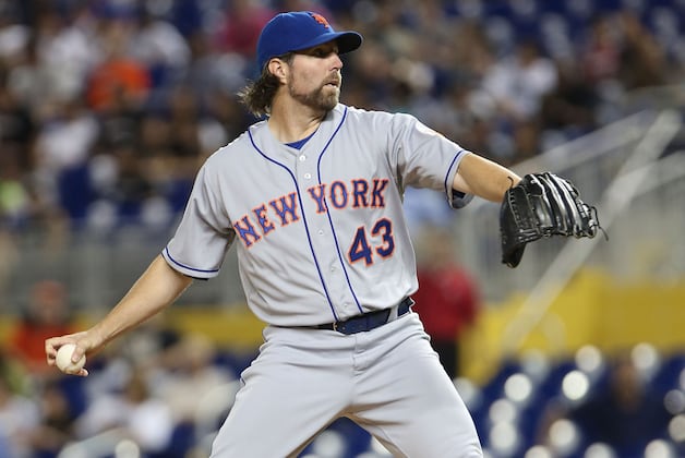 Mets Accuse R.A. Dickey of “Becoming Too Absorbed with His New Celebrity”