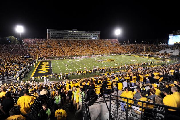 Regular-Season Attendance Dips to Lowest Average Since 2003