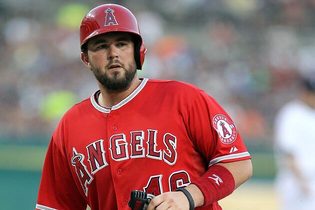 Yankees Sign Catcher Bobby Wilson