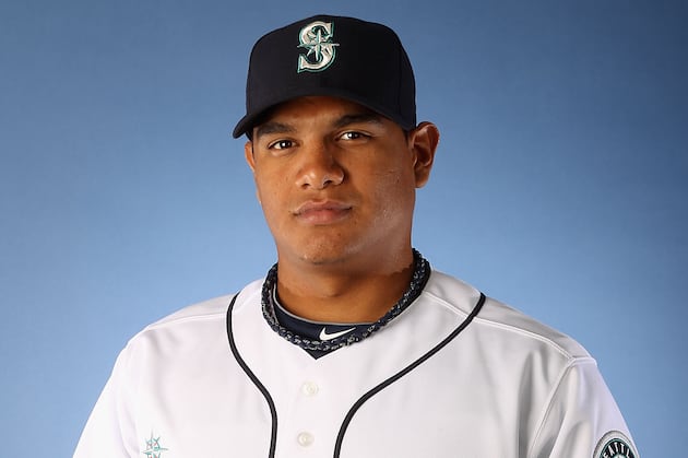 Phillies Claim Mauricio Robles