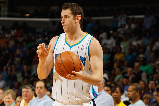 Jason Smith Says He Has Torn Labrum in Right Shoulder