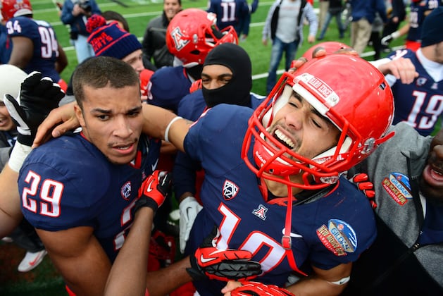 Wildcats Score Twice in Final Minute, Stun Nevada in New Mexico Bowl