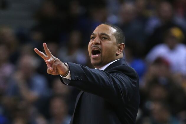 Lee Leads Road Warriors Past Hawks, 115-93