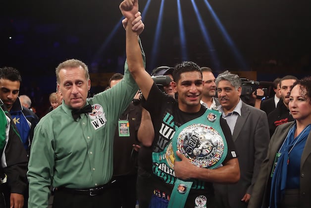 Amir Khan Wins Impressively but Proves Nothing Against Carlos Molina