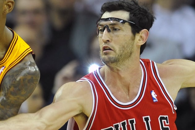 Hinrich Expects to Play Monday vs. Grizzlies