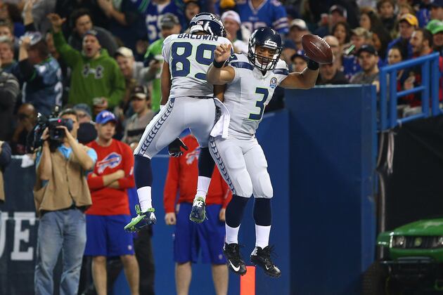 Wilson Paces Seahawks in Blowout of Bills