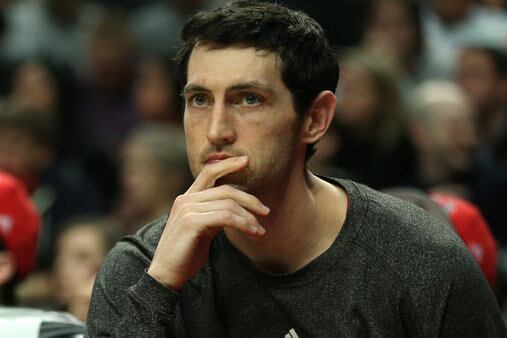 Bulls' Hinrich to Start vs. Grizzlies