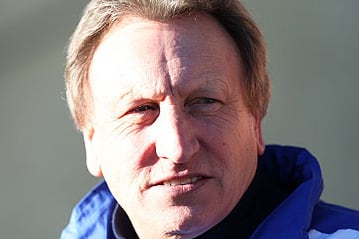 Leeds' Neil Warnock Unsure Whether to Shake with Chelsea's Rafa Benítez