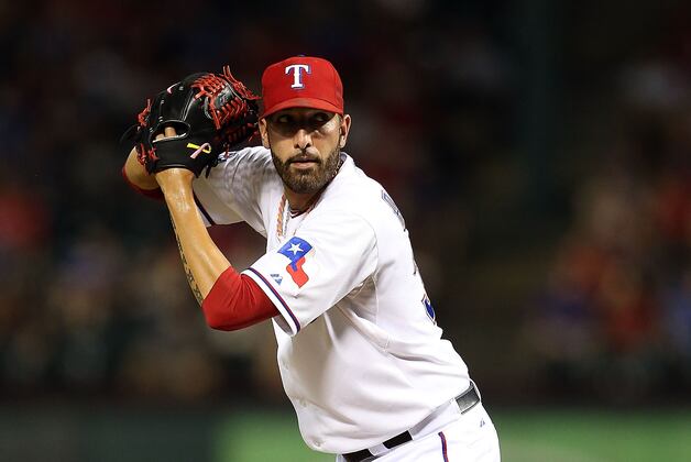 Phillies Sign Mike Adams, John Lannan