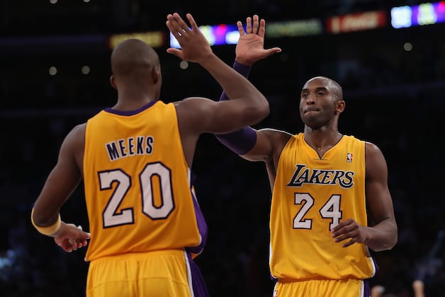 Lakers 101, Bobcats 100