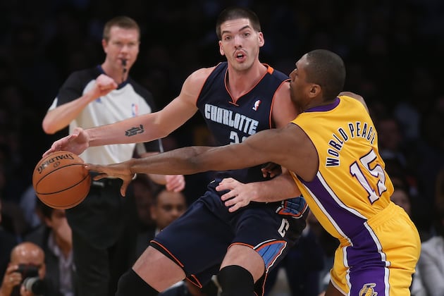 Four Shots, Four Misses: Charlotte Bobcats Fall to L.A. Lakers 101-100