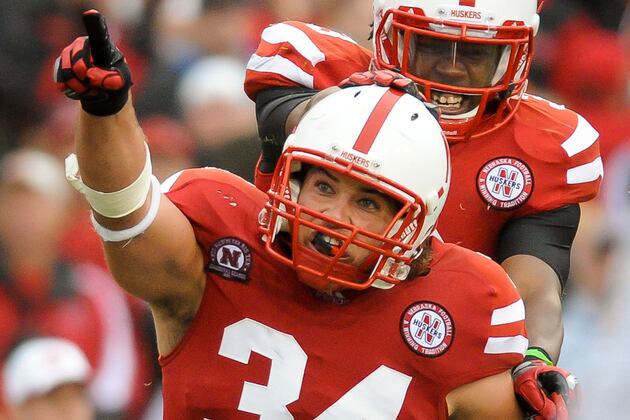 NU's Meredith Takes on Big Challenge of Moving from DE to DT
