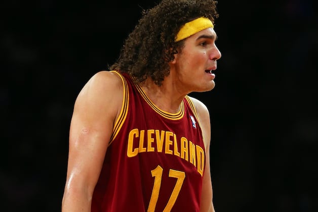 Anderson Varejao Inactive Against Celtics Due to Knee Injury