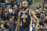 Jamaal Tinsley Directs Jazz Bus Driver to Team Hotel in Brooklyn