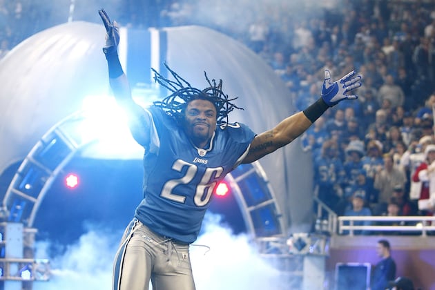 Oft-Injured Lion Louis Delmas Won't Change Battle Plan: 'I'm a Reckless Man'
