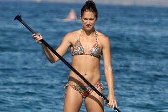 Alex-morgan-bikini-pics-4_crop_north