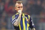 Raul Meireles Banned 11 Matches for Spitting at Ref