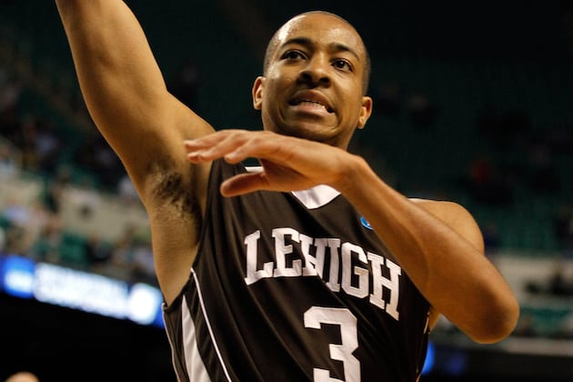 McCollum Sits Against North Texas with Ankle Injury