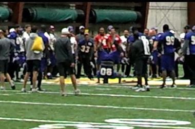 Minnesota Vikings Breakdance to Close Down Practice