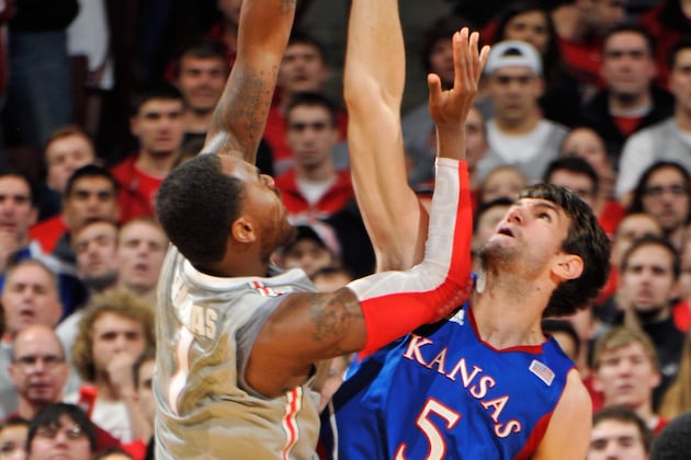 Men's Basketball: Ohio State Goes Cold in Loss to Kansas