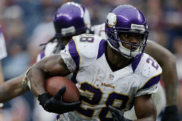Vikings Upend Texans to Stay in Playoff Hunt