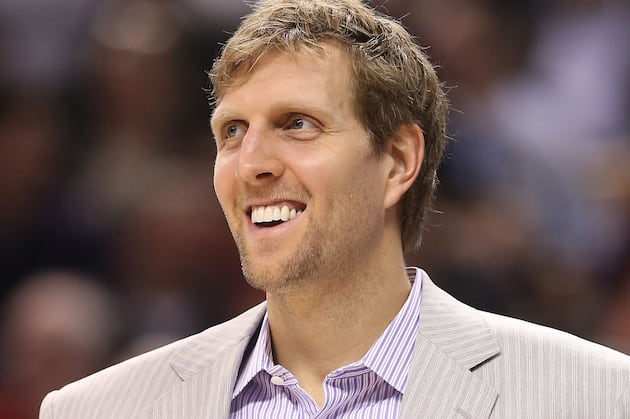 Watch Dirk Nowitzki Play One-on-One with Kid at Hospital