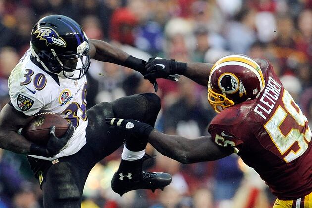 An Aging London Fletcher Marshals Experience, Energy for Redskins