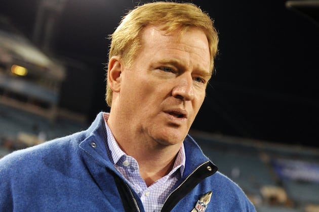 Tentative NFL Salary Cap Set Near $121 Million for 2013