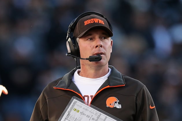 Browns' Shurmur Rolls into Pittsburgh Unsure of Fate
