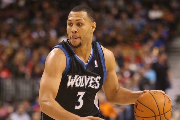 Wolves' Roy Practices Full-Speed, Aims for Saturday Return
