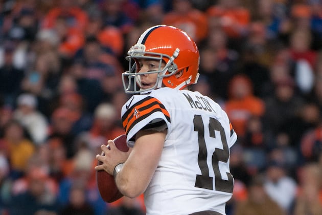 Browns QBs Brandon Weeden and Colt McCoy Still Idle with Shoulders