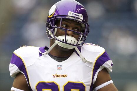 Antoine Winfield's Broken Hand Forces Him out