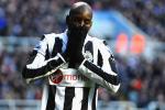 Chelsea Talks with Demba Ba Stall