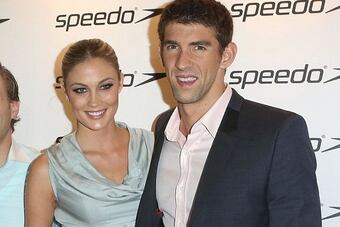 Article-2255152-16b3114c000005dc-575_634x974_crop_north