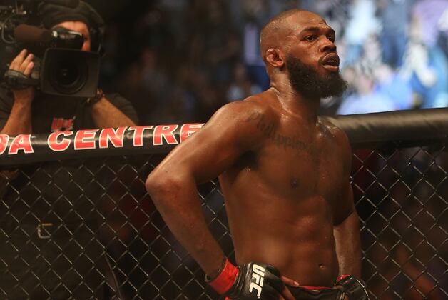 Dan Henderson Rings in New Year by Making Fun of UFC Champ Jon Jones