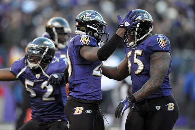 Teammates Say Emotional Goodbye to Retiring Ray Lewis