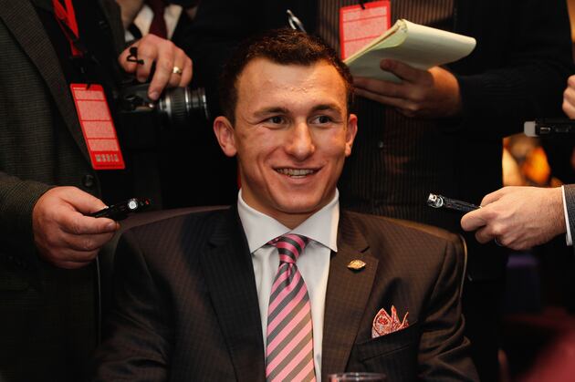 Texas A&M Defense on Manziel: 'We Try to Get in Johnny's Head a Little Bit'