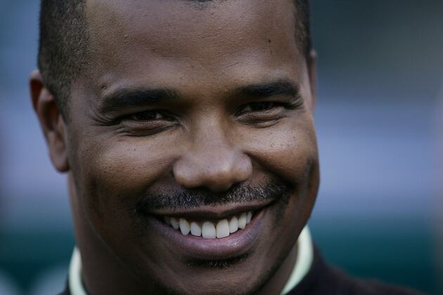White Sox VP Williams Gets Engaged