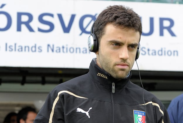 Juventus and Fiorentina Battle for Rossi Signature