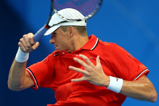 John Isner out of Hopman Cup with Knee Injury