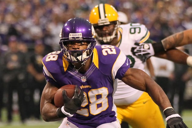 Sign in Packers Bar Taunts Adrian Peterson for Just Missing Record