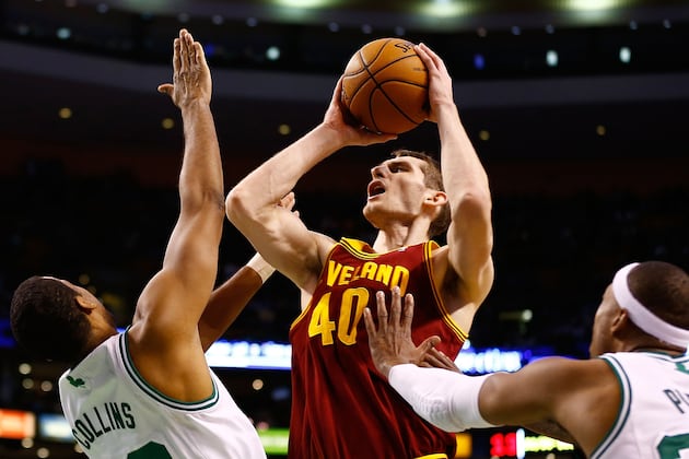 Former Tar Heel Tyler Zeller Still Adjusting His Game to Fit Pros