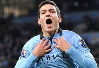 1mancity602968_10152399366540455_1382214679_n_crop_north