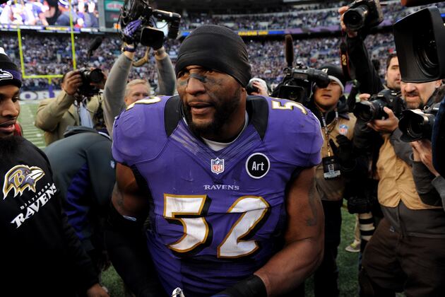 Ravens Take Down Colts in Lewis' Home Finale