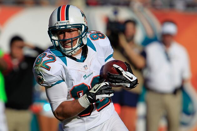 Dolphins Brian Hartline Does His Best, Waits for the Rest