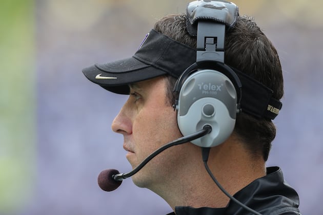 Walker, Williams Enroll at UW; Join Football Program