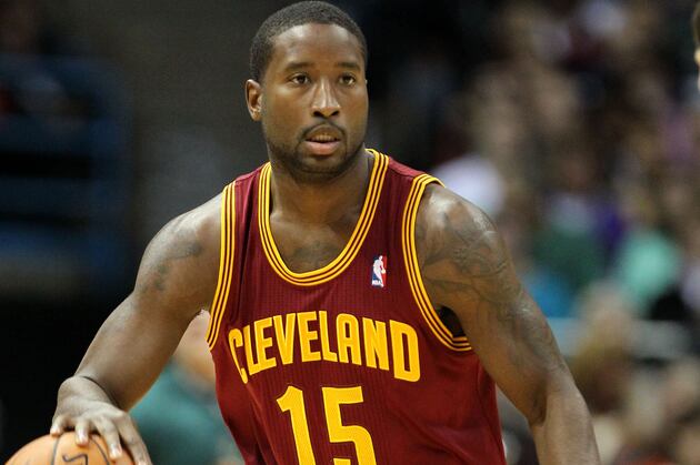 Hornets Sign Donald Sloan to 10-Day Contract